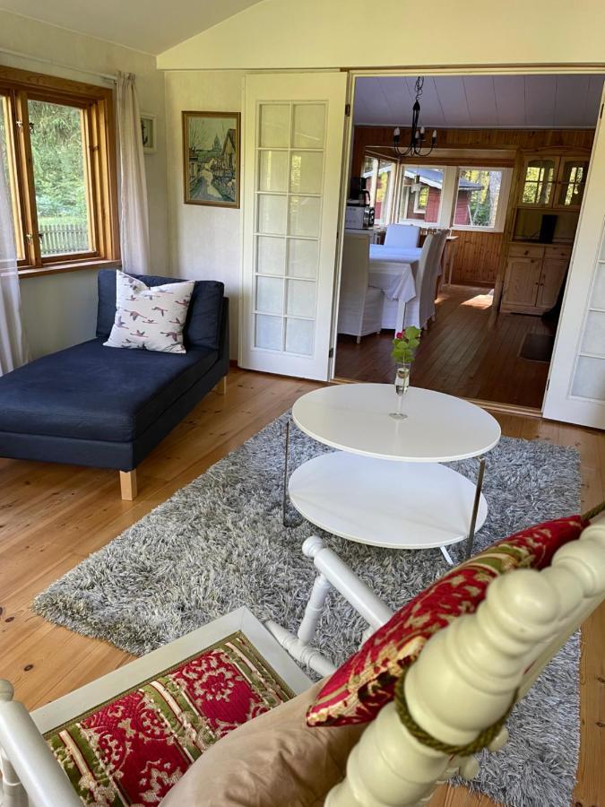 Sjoenaera Stuga Norrtälje Extérieur photo
