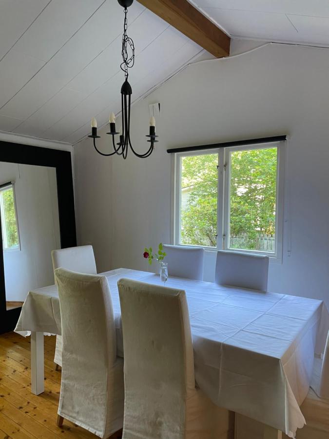 Sjoenaera Stuga Norrtälje Extérieur photo
